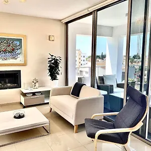 https://the-penthouse.protaras-cy-hotels.com